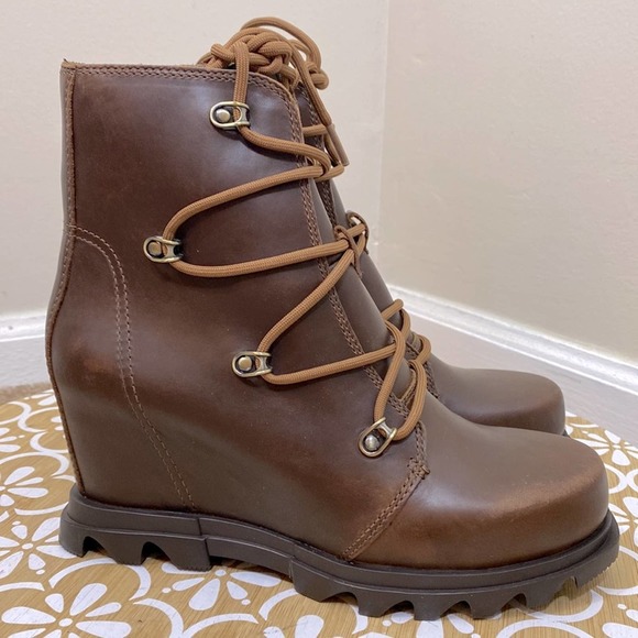 NIB Sorel Joan of Arctic Wedge III waterproof Lace boot Hazelnut/Blackened Brown - Picture 10 of 14